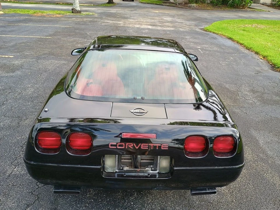 1993 Chevrolet Corvette C4 - Image 6 of 12