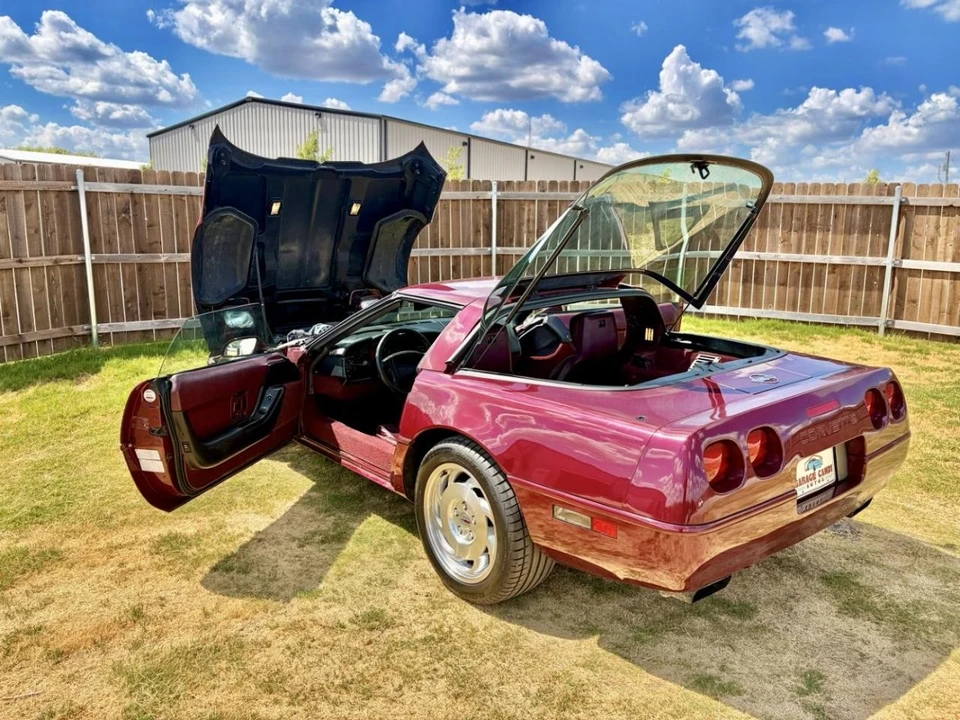 1993 Chevrolet Corvette C4 - Image 24 of 26