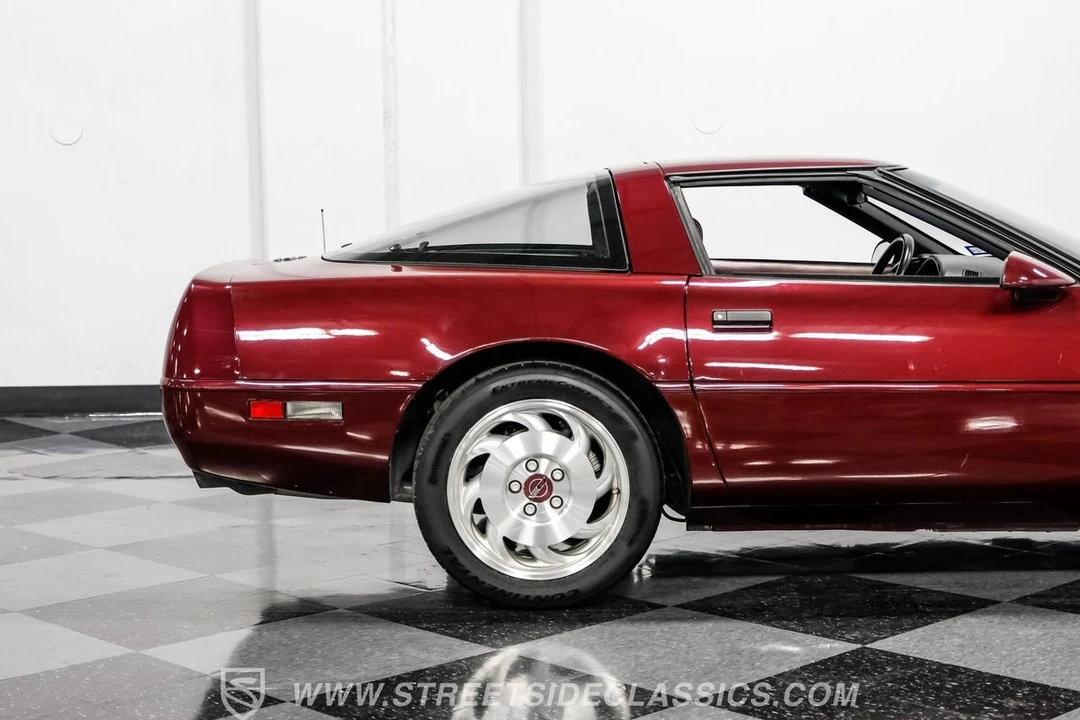 1993 Chevrolet Corvette C4 - Image 28 of 31
