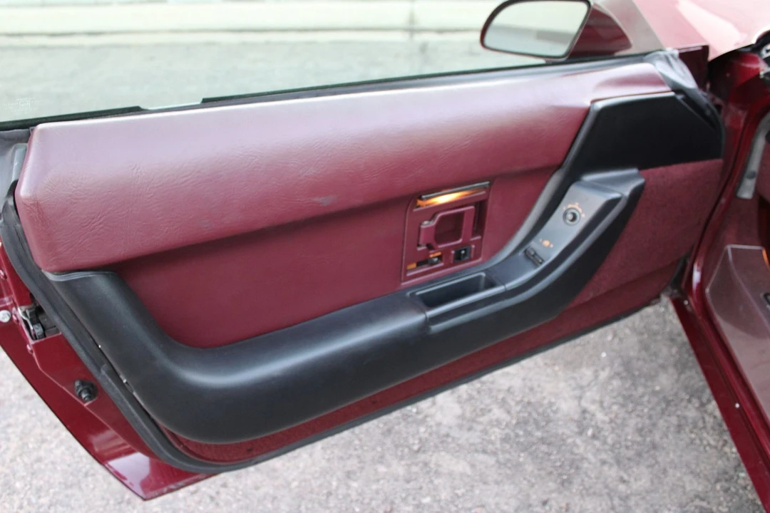1993 Chevrolet Corvette C4 - Image 28 of 31