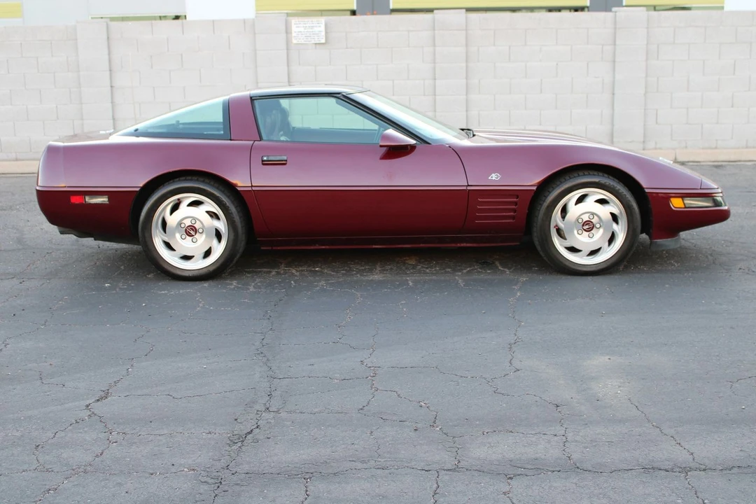 1993 Chevrolet Corvette C4 - Image 2 of 31
