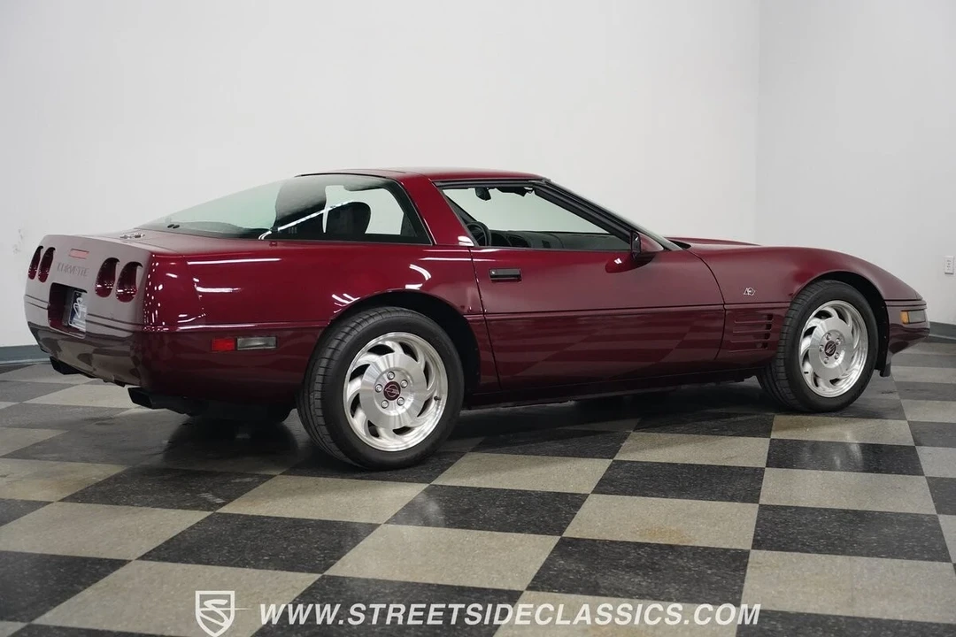 1993 Chevrolet Corvette C4 - Image 17 of 21