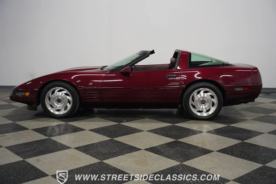 1993 Chevrolet Corvette C4 - Image 10 of 21