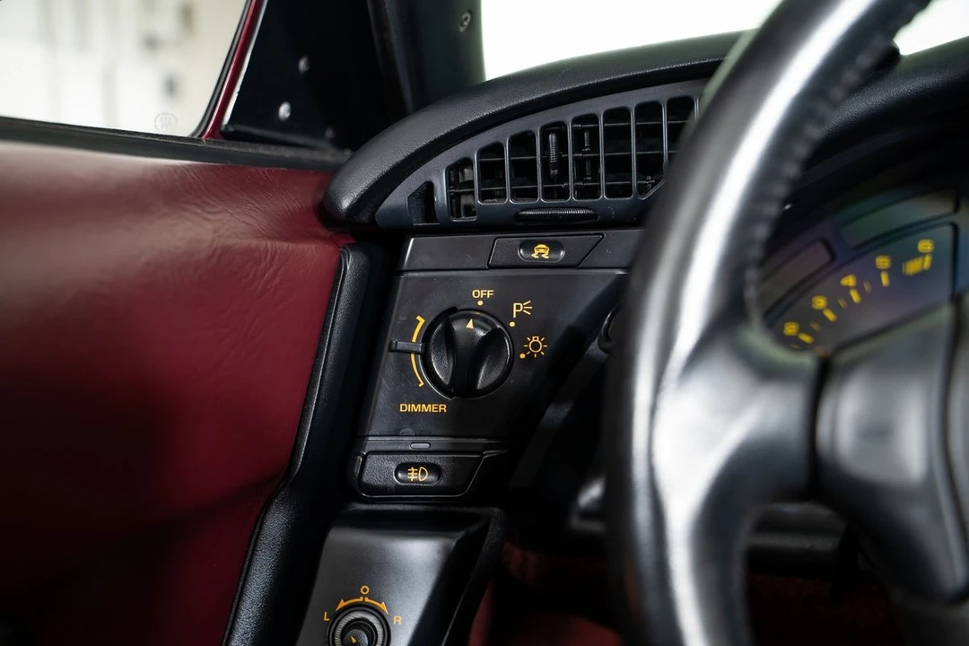 1993 Chevrolet Corvette C4 - Image 21 of 31
