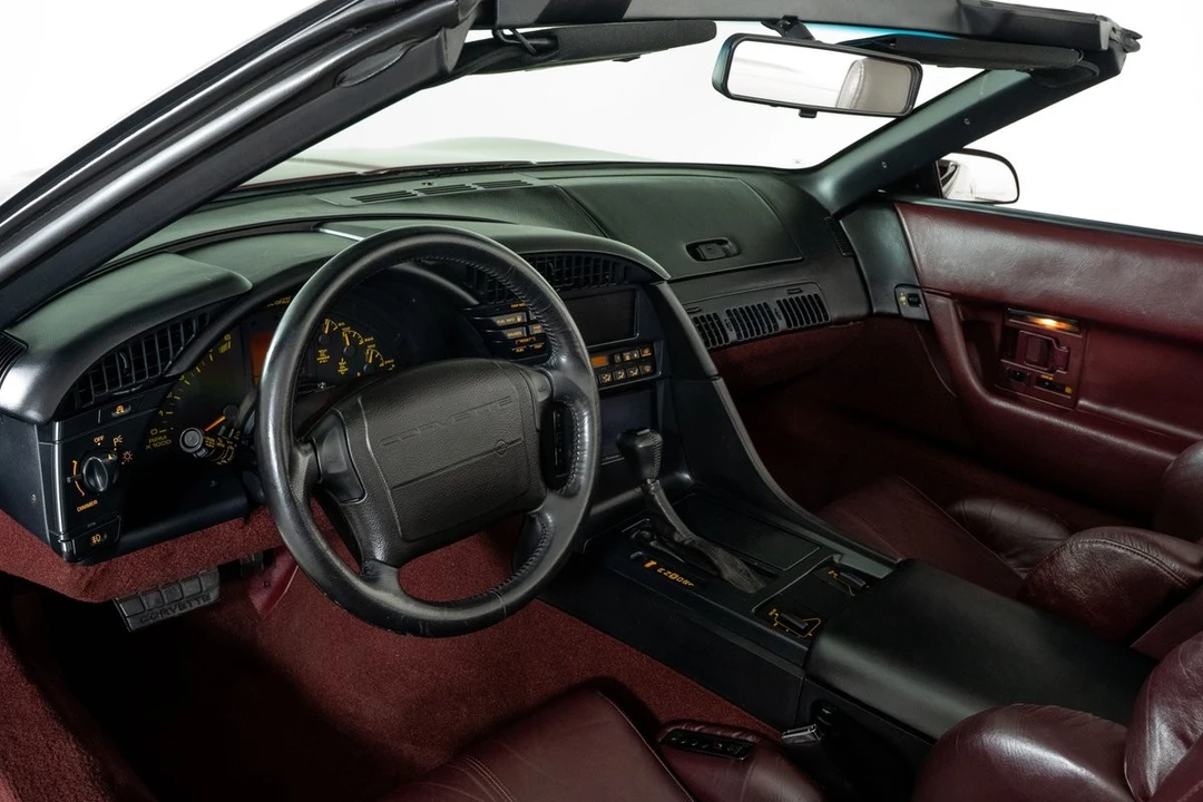1993 Chevrolet Corvette C4 - Image 2 of 31