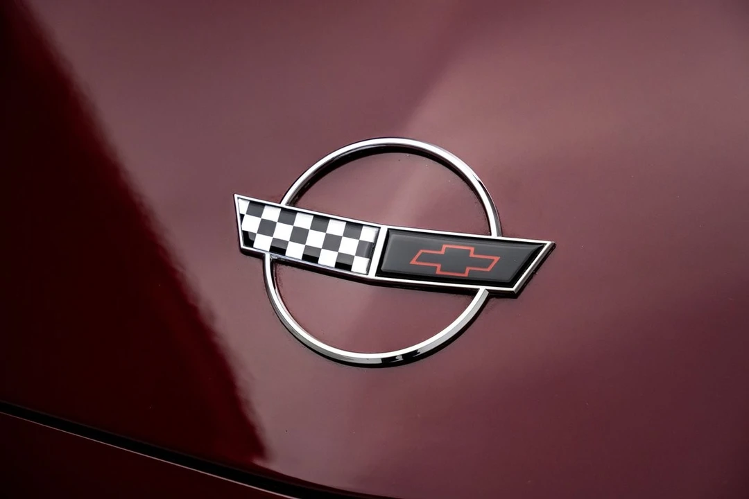 1993 Chevrolet Corvette C4 - Image 16 of 31