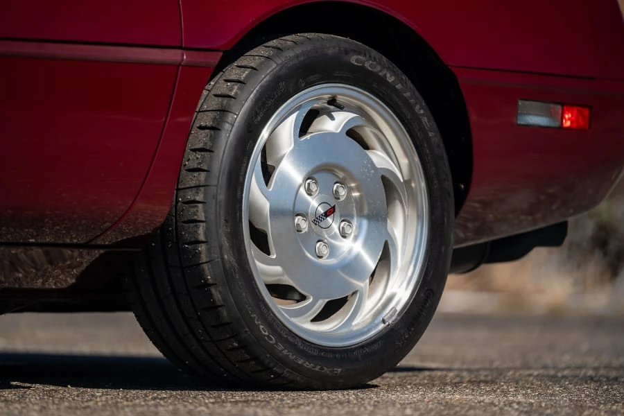 1993 Chevrolet Corvette C4 - Image 14 of 31