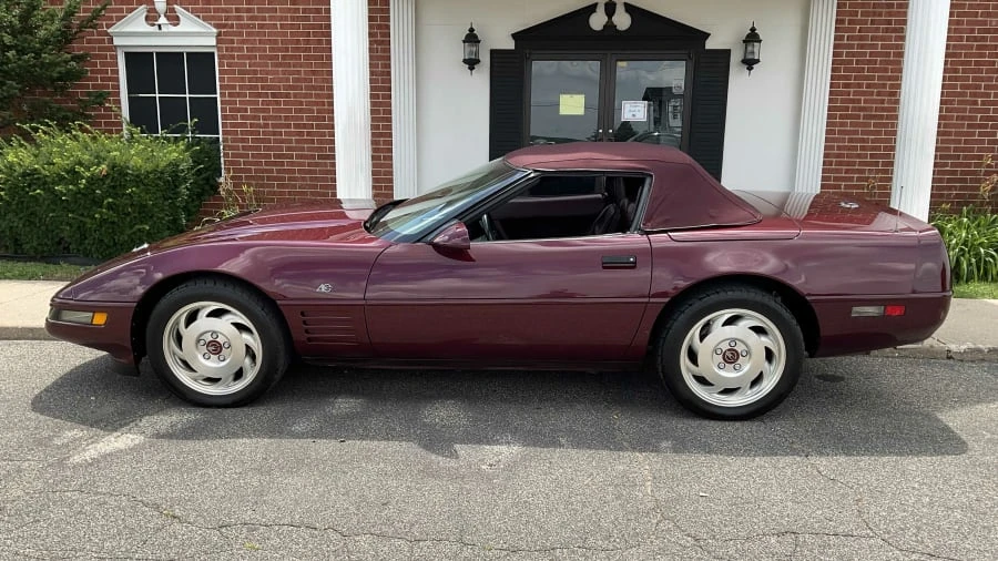 1993 Chevrolet Corvette C4 - Image 2 of 13