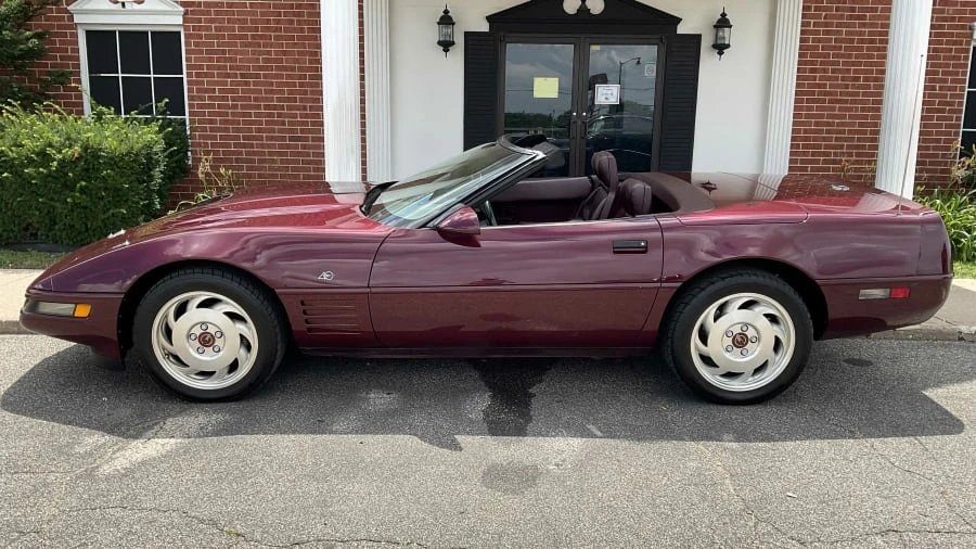 1993 Chevrolet Corvette C4 - Image 12 of 13