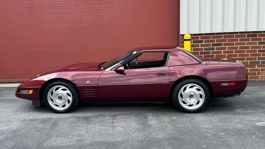 1993 Chevrolet Corvette C4 - Image 2 of 10