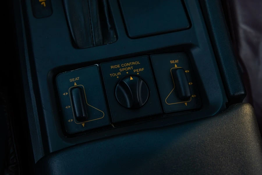 1993 Chevrolet Corvette C4 - Image 14 of 31