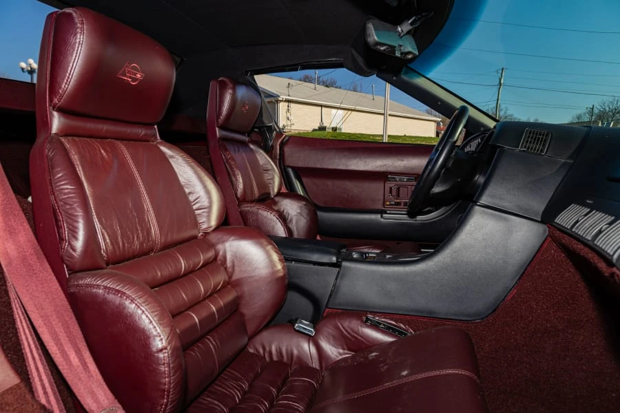 1993 Chevrolet Corvette C4 - Image 22 of 31