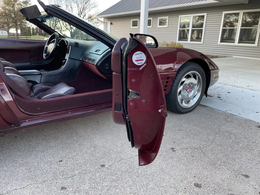 1993 Chevrolet Corvette C4 - Image 23 of 29
