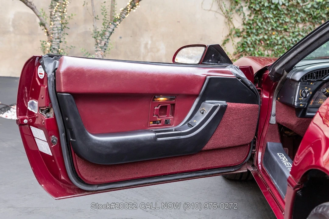 1993 Chevrolet Corvette C4 - Image 28 of 31