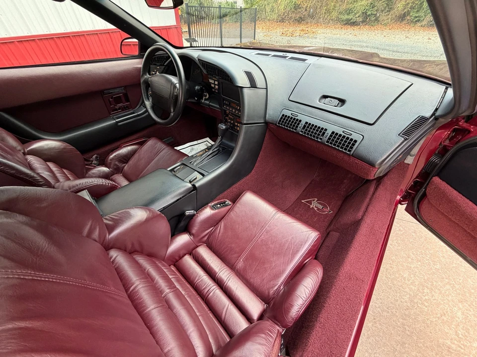 1993 Chevrolet Corvette C4 - Image 8 of 21