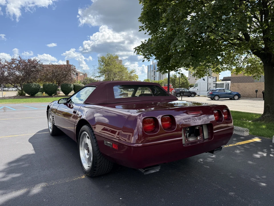 1993 Chevrolet Corvette C4 - Image 6 of 31