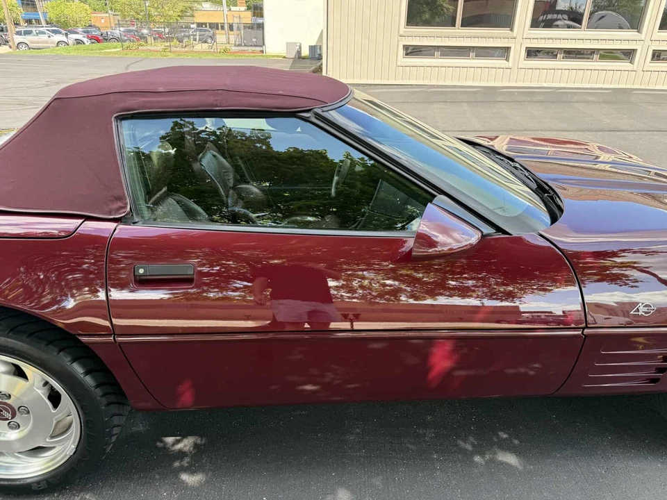 1993 Chevrolet Corvette C4 - Image 25 of 31