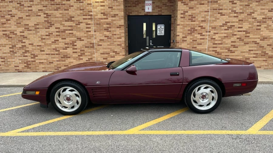 1993 Chevrolet Corvette C4 - Image 2 of 8