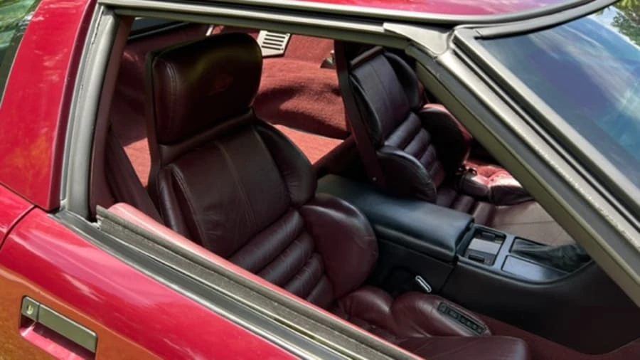1993 Chevrolet Corvette C4 - Image 5 of 15