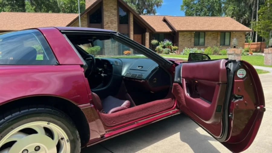 1993 Chevrolet Corvette C4 - Image 6 of 15
