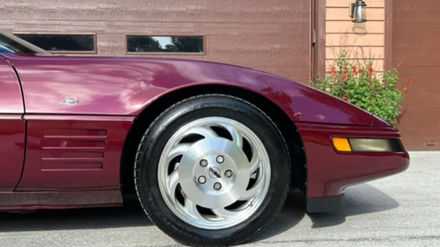 1993 Chevrolet Corvette C4 - Image 8 of 15