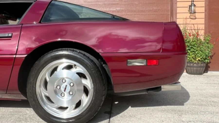1993 Chevrolet Corvette C4 - Image 9 of 15