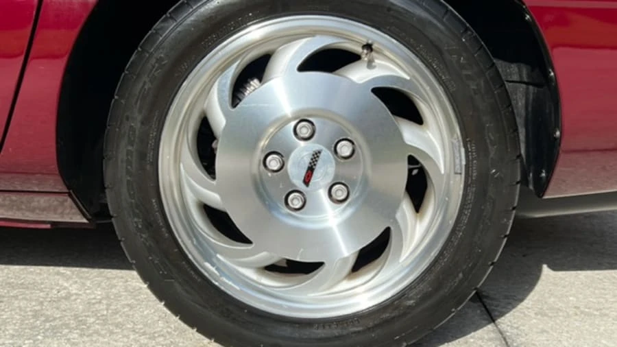 1993 Chevrolet Corvette C4 - Image 10 of 15