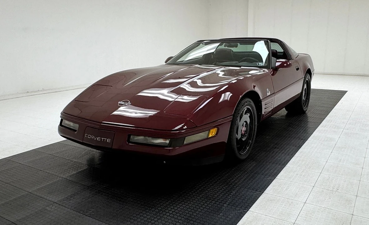 1993 Chevrolet Corvette C4 - Image 2 of 31