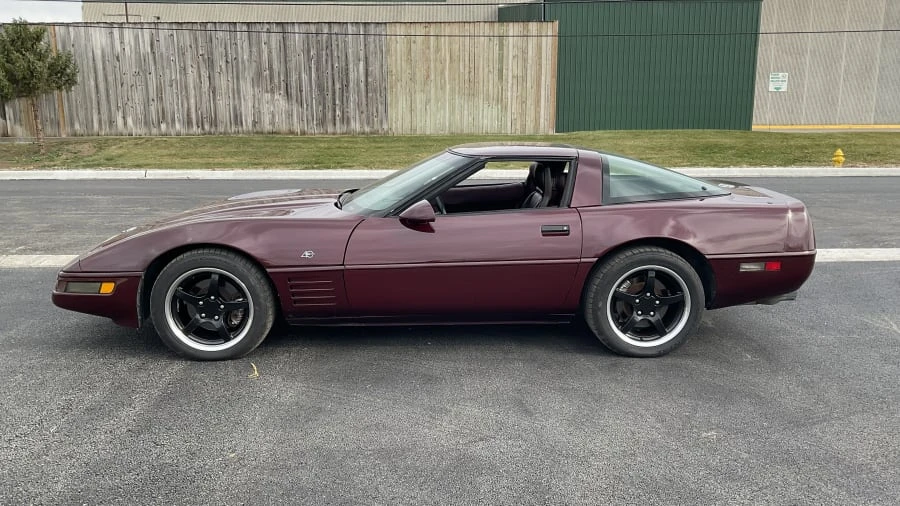 1993 Chevrolet Corvette C4 - Image 2 of 9