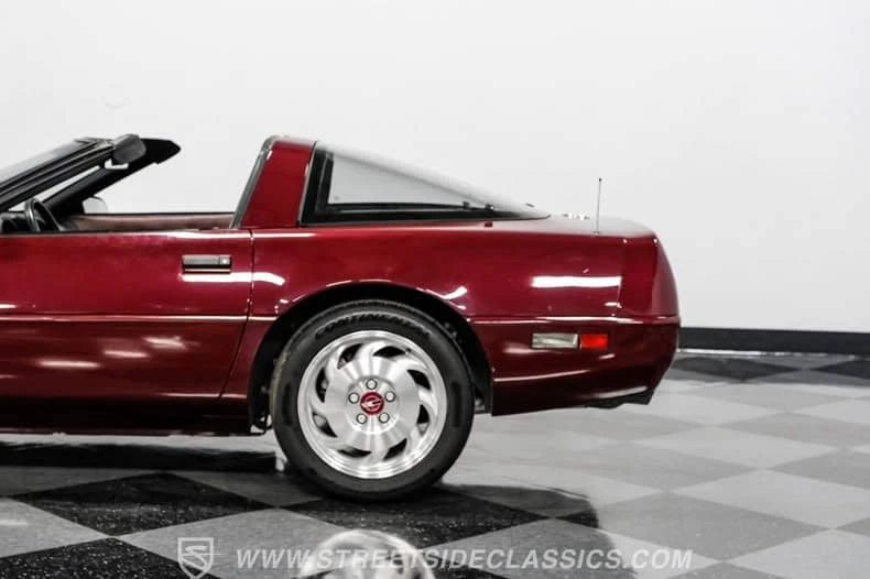 1993 Chevrolet Corvette C4 - Image 7 of 31