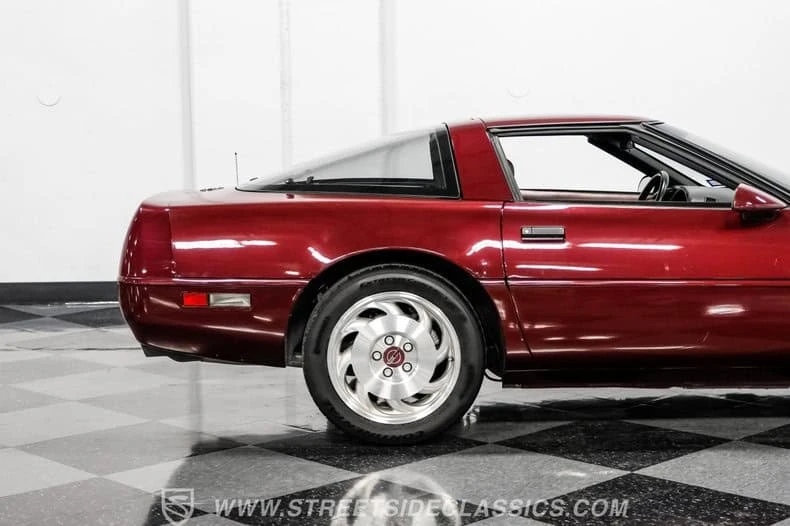 1993 Chevrolet Corvette C4 - Image 8 of 31