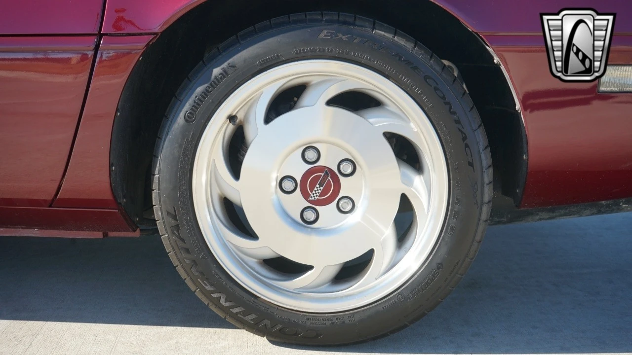 1993 Chevrolet Corvette C4 - Image 10 of 12