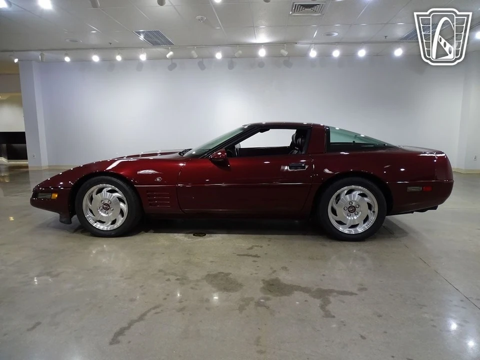 1993 Chevrolet Corvette C4 - Image 8 of 12