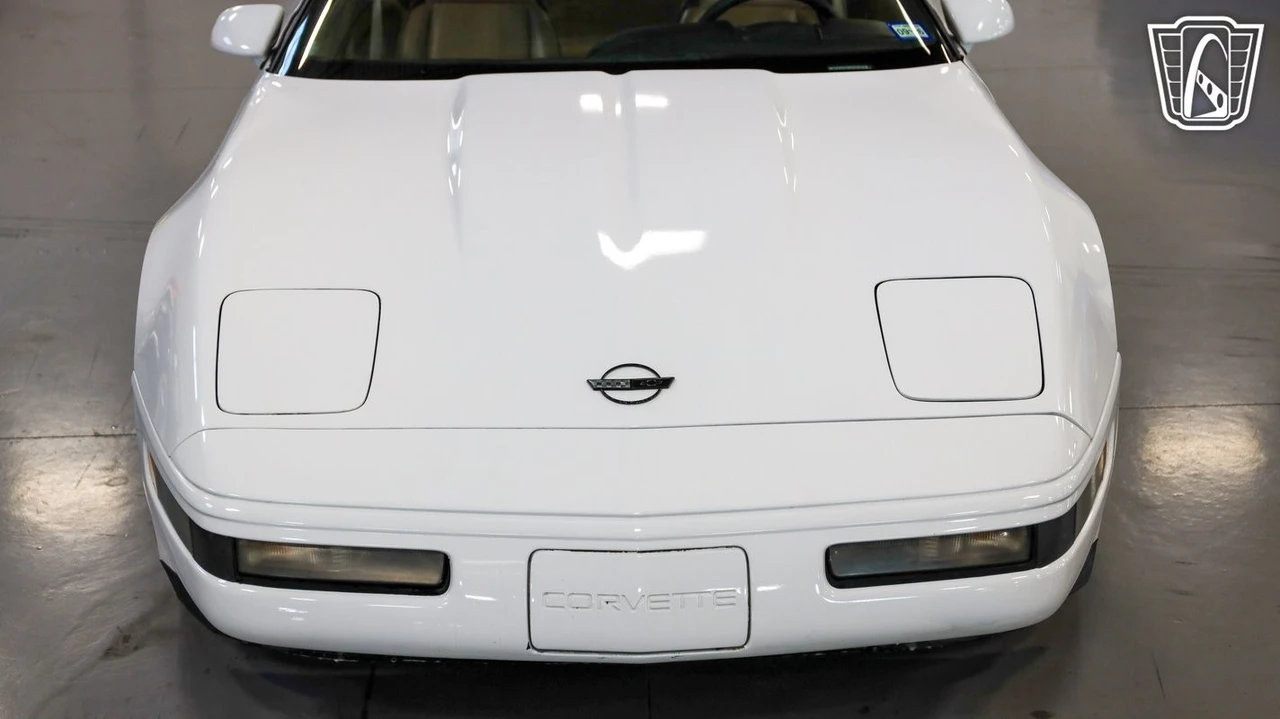 1993 Chevrolet Corvette C4 - Image 8 of 12