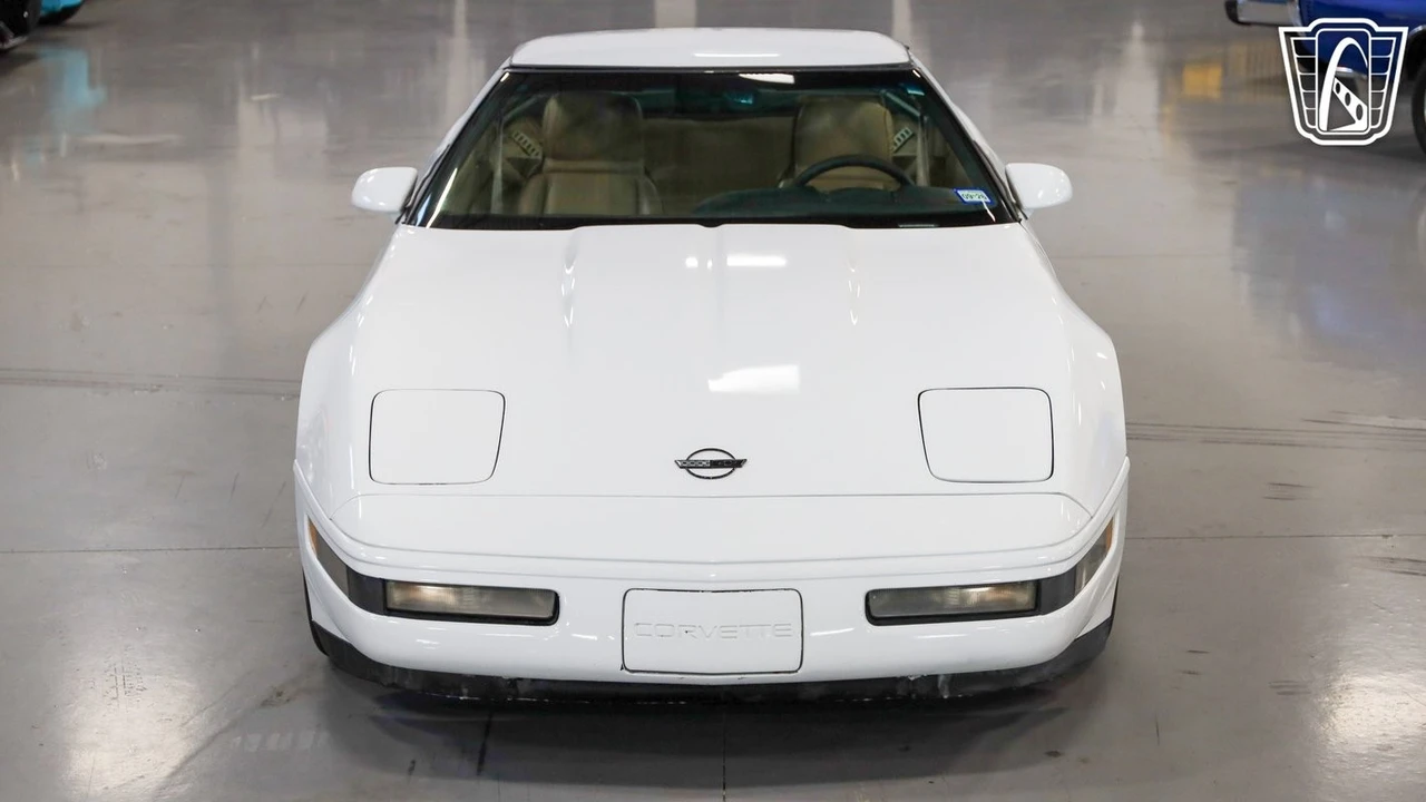 1993 Chevrolet Corvette C4 - Image 4 of 12