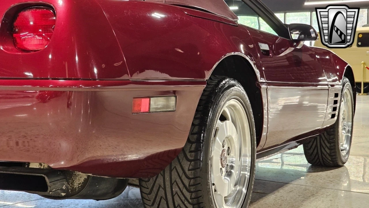 1993 Chevrolet Corvette C4 - Image 11 of 21
