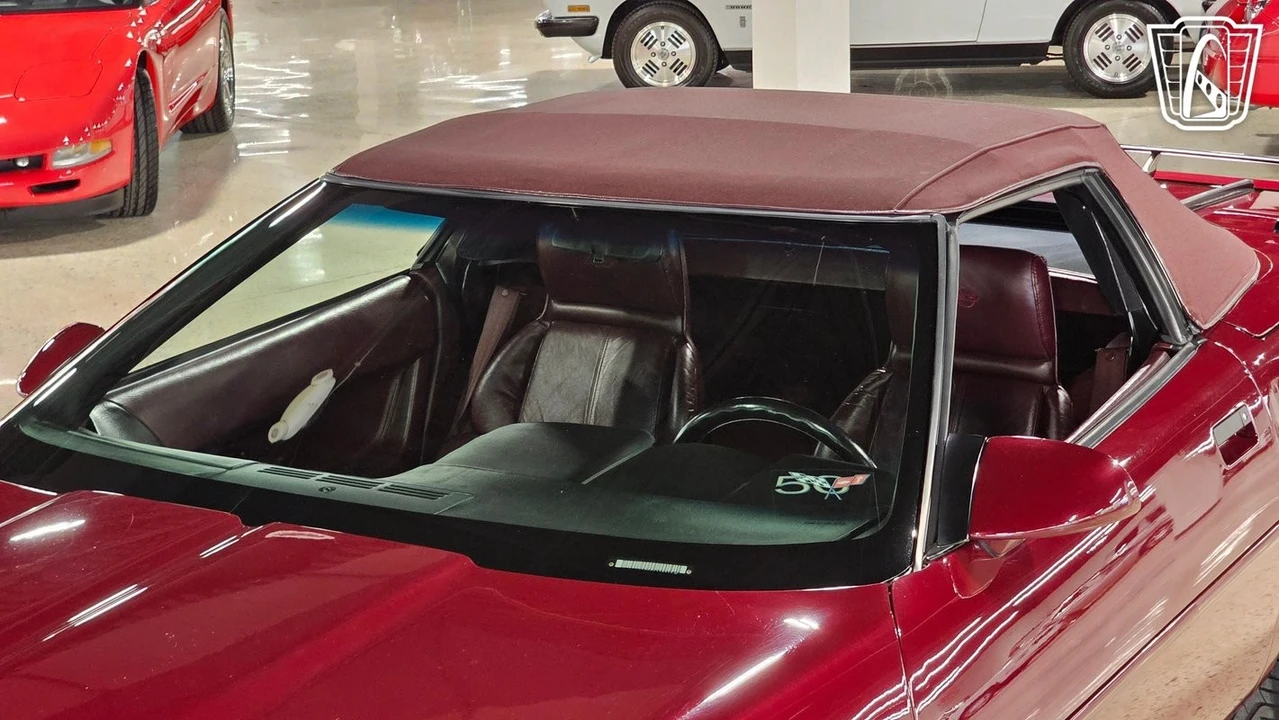 1993 Chevrolet Corvette C4 - Image 8 of 12