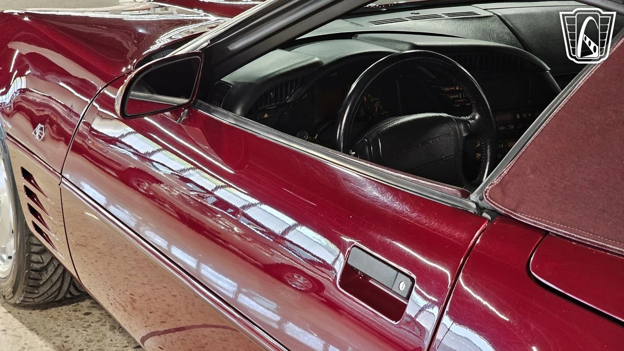 1993 Chevrolet Corvette C4 - Image 10 of 12