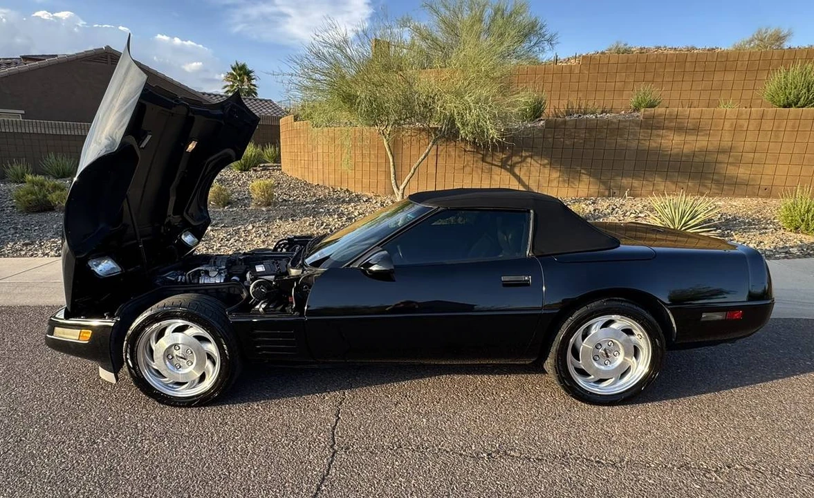 1993 Chevrolet Corvette C4 - Image 3 of 16