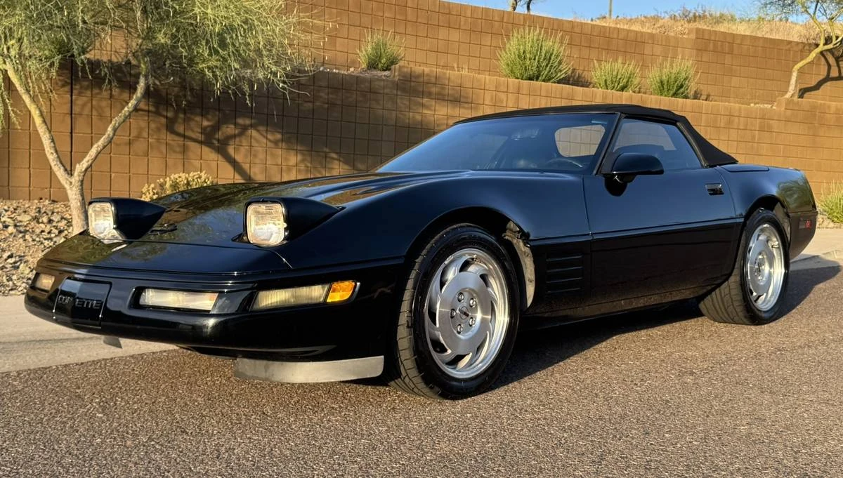 1993 Chevrolet Corvette C4 - Image 2 of 16