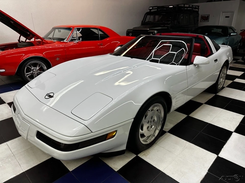 1993 Chevrolet Corvette C4 - Image 10 of 24