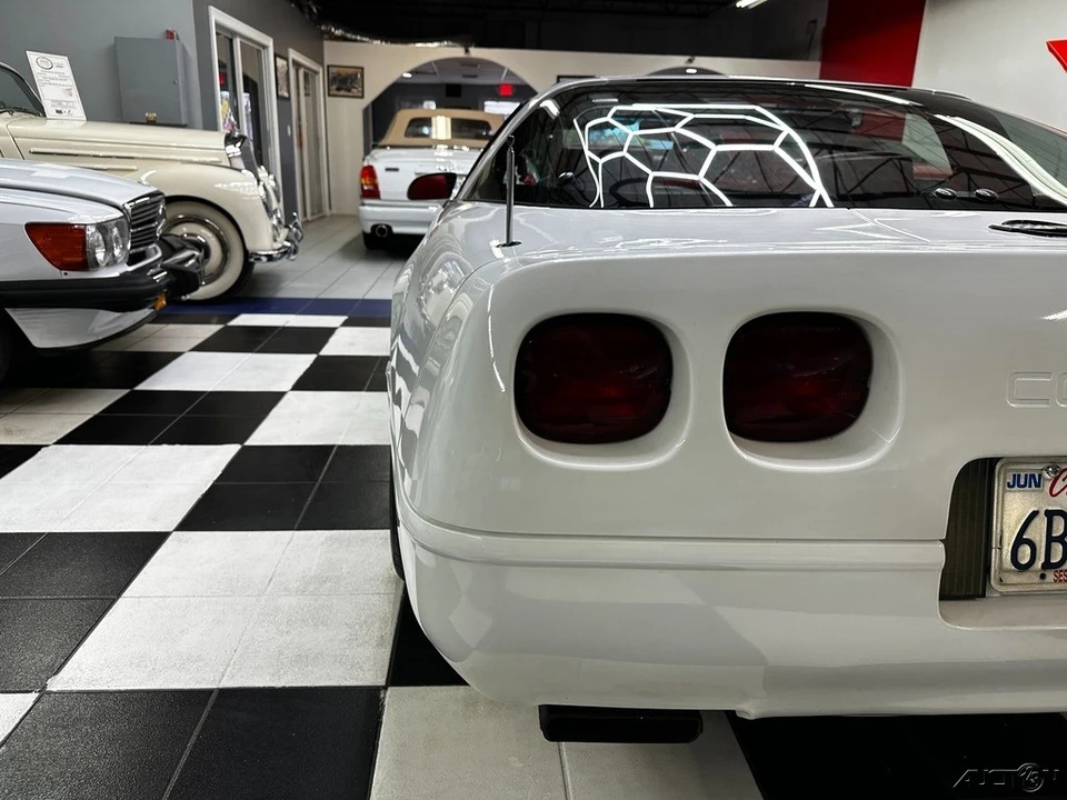 1993 Chevrolet Corvette C4 - Image 24 of 24