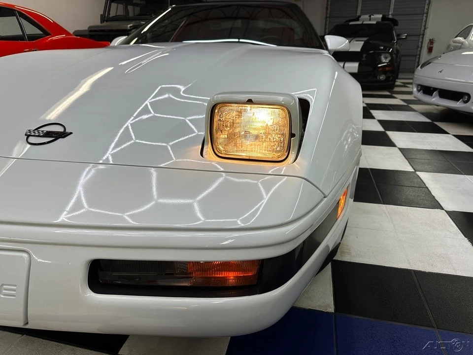 1993 Chevrolet Corvette C4 - Image 11 of 24