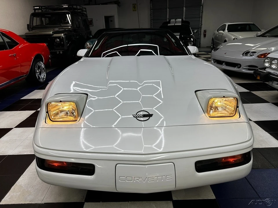 1993 Chevrolet Corvette C4 - Image 8 of 24