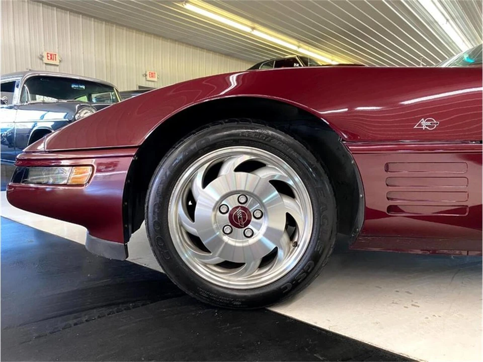 1993 Chevrolet Corvette C4 - Image 19 of 31