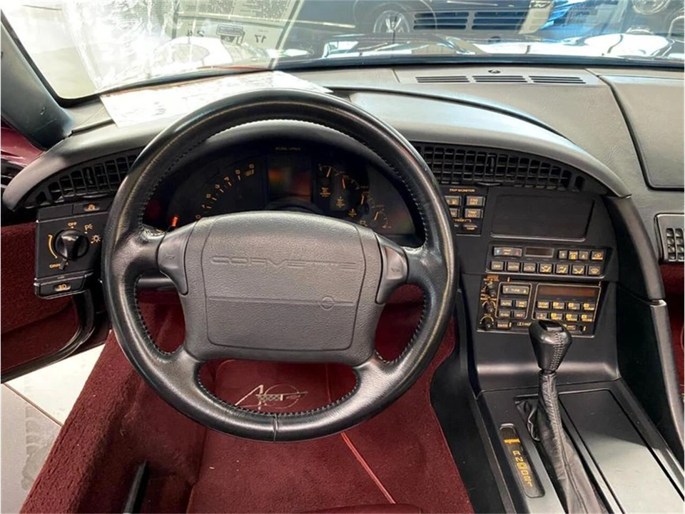 1993 Chevrolet Corvette C4 - Image 28 of 31