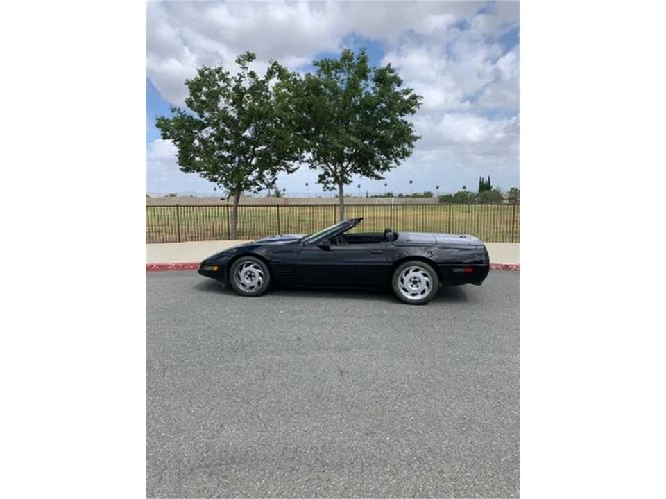 1993 Chevrolet Corvette C4 - Image 3 of 13