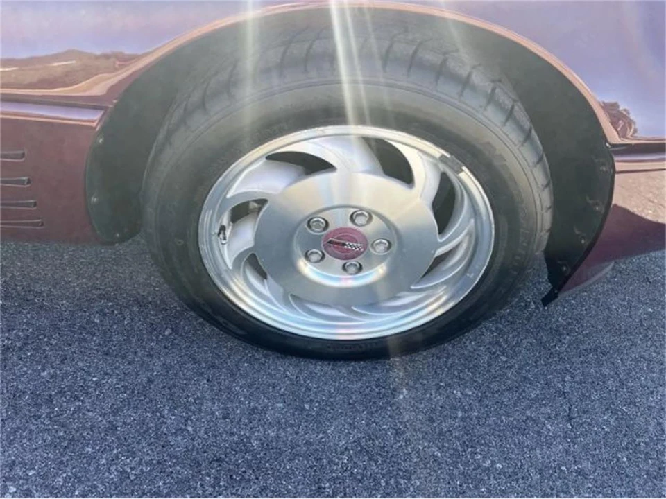 1993 Chevrolet Corvette C4 - Image 13 of 26