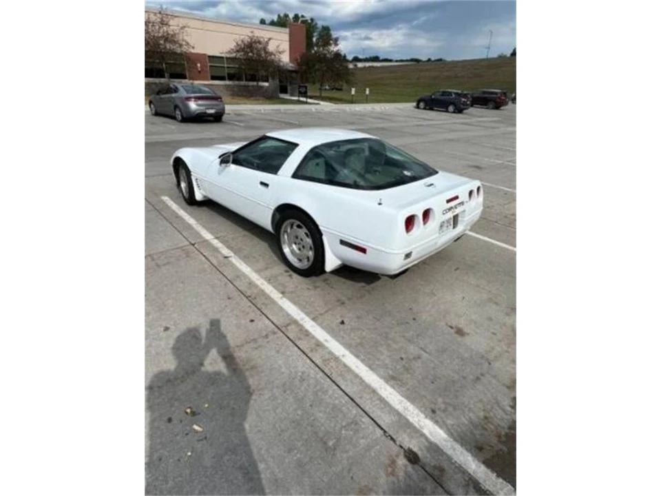 1993 Chevrolet Corvette C4 - Image 8 of 12
