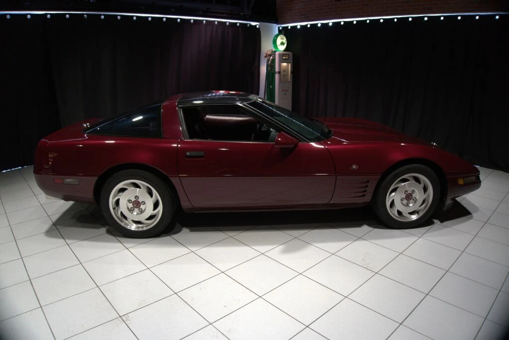 1993 Chevrolet Corvette C4 - Image 6 of 31